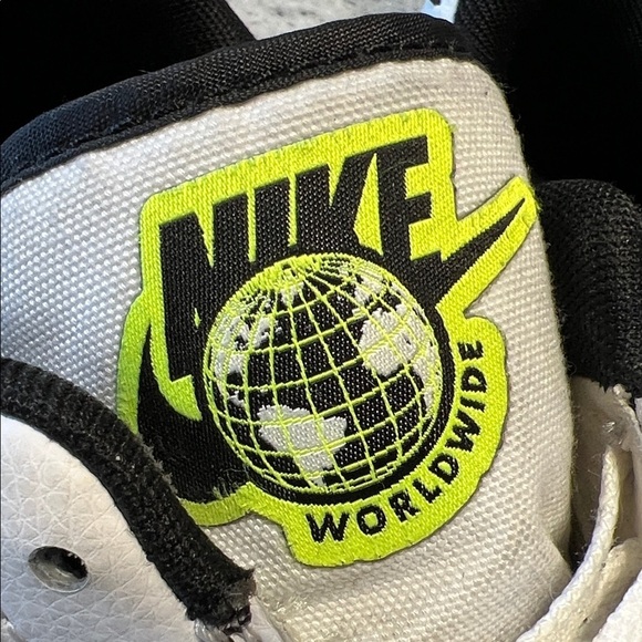 Men’s Nike Air Force 1 ‘07 LV8 \